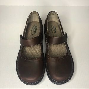 Eastland Tansy Brown Leather Mary Jane Sz 9